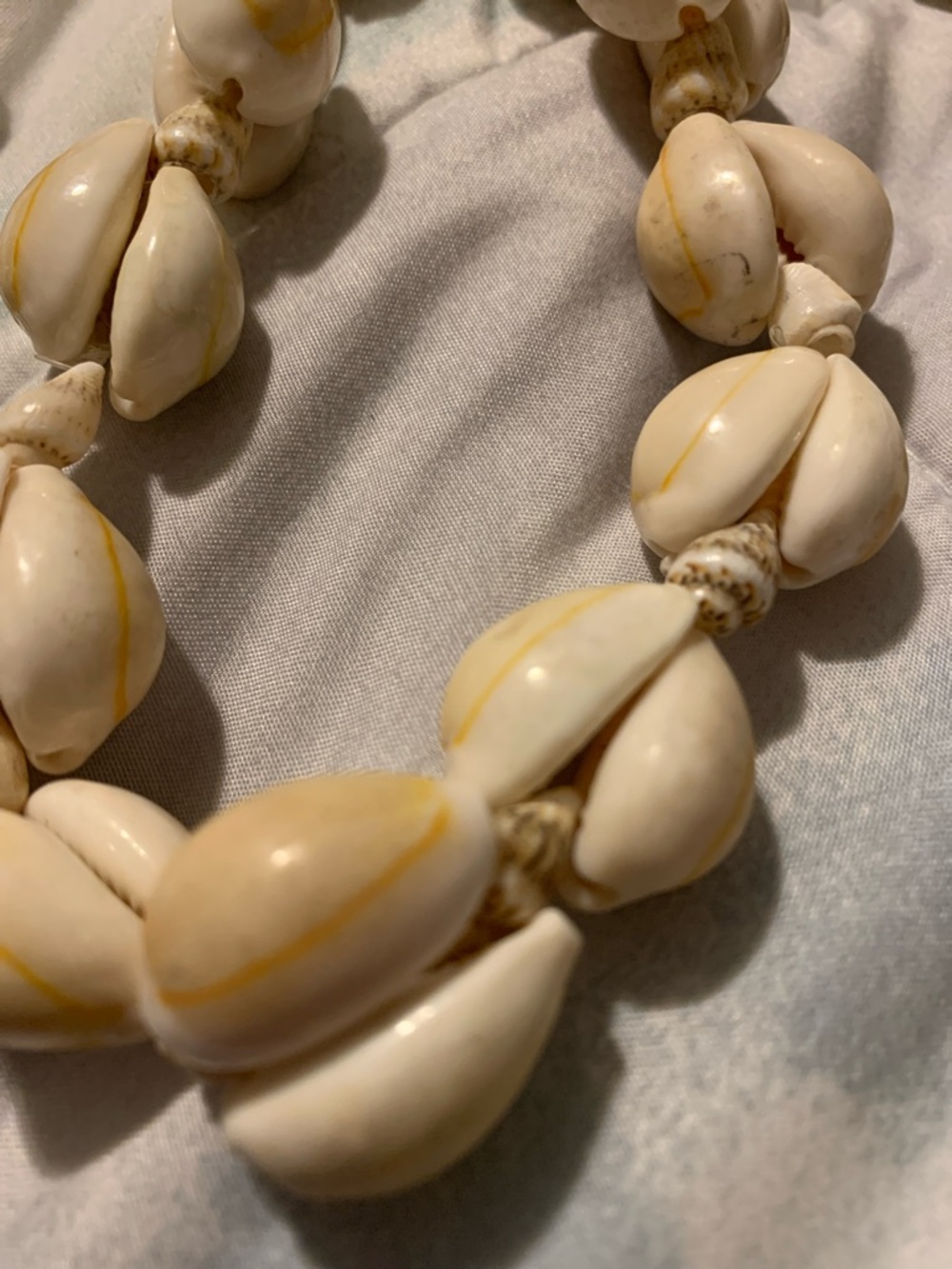 Shell Bead Necklace - Picture 2 of 7